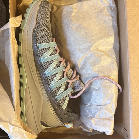 Women’s Merrell Hiking Shoe Bravada Edge - Picture 6 of 7